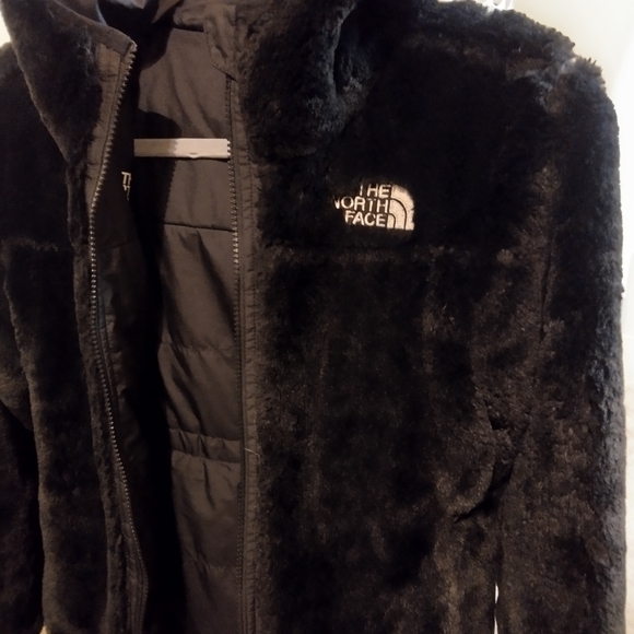 The North Face Women's Black Hooded Puffer Jacket - Picture 8 of 8